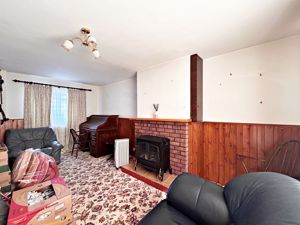 Living Room- click for photo gallery